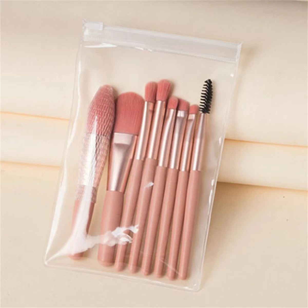 Liplns 8-Piece Mini Soft Makeup Brush Set – Wool Fiber, Foundation, Blush & Eyeshadow, Beginner-Friendly, Skin / Pink